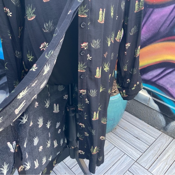 TOPSHOP CACTUS PRINT SHIRT DRESS - Picture 12 of 16